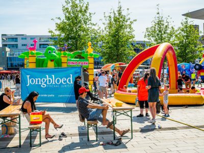 Zondagmarkt Jongbloed Springkussenfestijn 19-08-2022-35