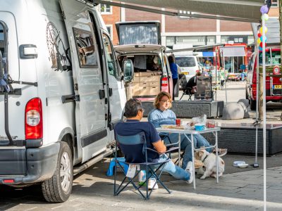 Zondagmarkt Camperen op het Van Heek plein 2023-145