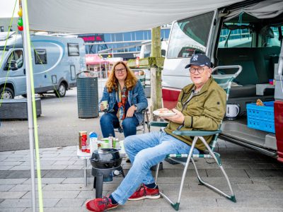Zondagmarkt Camperen op het Van Heek plein 2023-151