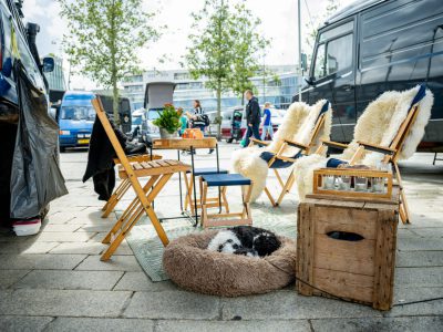 Zondagmarkt Camperen op het Van Heek plein 2023-222