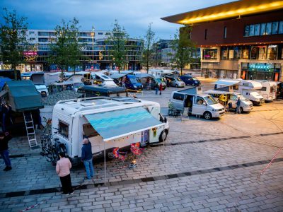 Zondagmarkt Camperen op het Van Heek plein 2023-81
