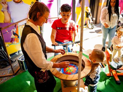 Zondagsmarkt 3 Dolle Dagen Festival Kalanderij 2024-74