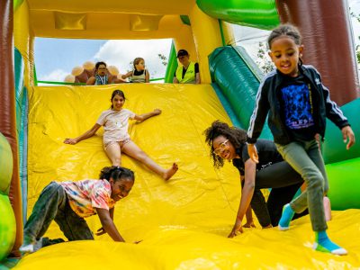 Zondagsmarkt Springkussen festijn 2024-37