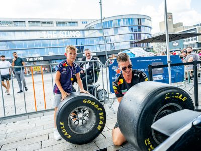 Zondags markt Racing Day Enschede 2024-59