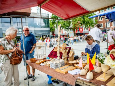 Zondagsmarkt Oude Ambachten Markt 2024-2