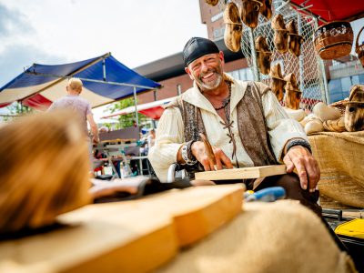 Zondagsmarkt Oude Ambachten Markt 2024-25