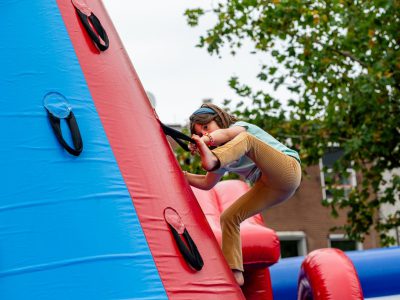 Zondagmarkt Grootste springkussen ter wereld en waterfestijn 2025-15