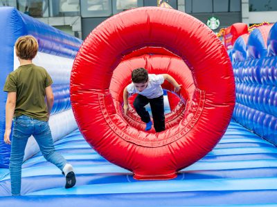 Zondagmarkt Grootste springkussen ter wereld en waterfestijn 2025-2