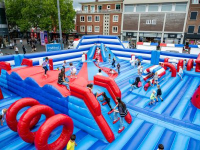 Zondagmarkt Grootste springkussen ter wereld en waterfestijn 2025-22