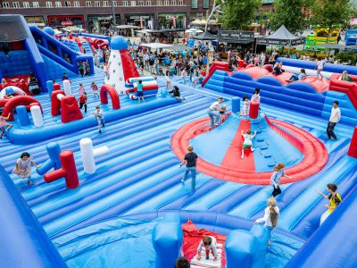 Zondagmarkt Grootste springkussen ter wereld en waterfestijn 2025-23