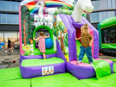 Zondagmarkt Grootste springkussen ter wereld en waterfestijn 2025-35