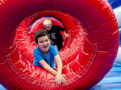 Zondagmarkt Grootste springkussen ter wereld en waterfestijn 2025-37