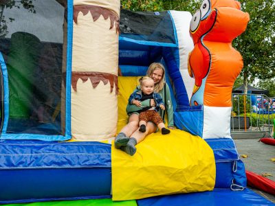Zondagmarkt Grootste springkussen ter wereld en waterfestijn 2025-50