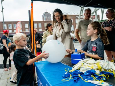 Zondagmarkt Grootste springkussen ter wereld en waterfestijn 2025-54