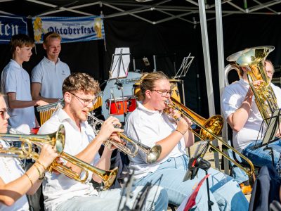 Zondagsmarkt Tolle Woche – Oktoberfest 2025-37