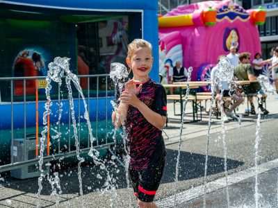 Zondagmarkt Springkussen festijn-12