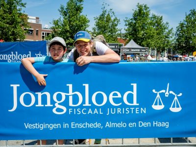 Zondagmarkt Springkussen festijn-3