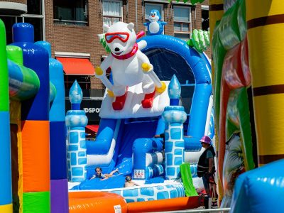 Zondagmarkt Springkussen festijn-4