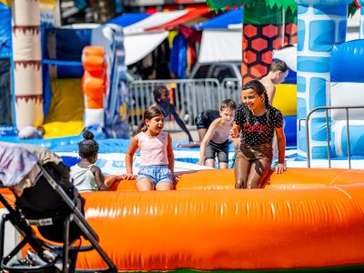 Springkussenfestival op het Van Heekplein 2026-8